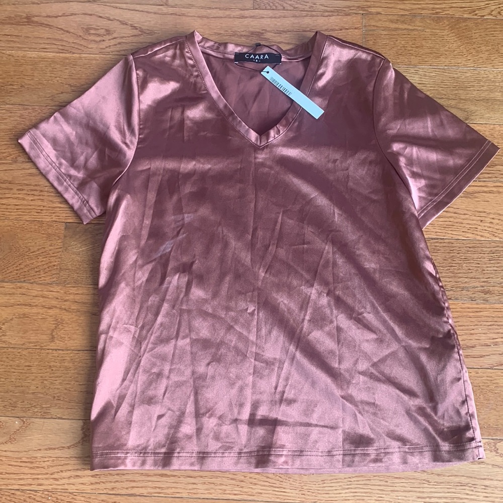 Caara silk v-neck